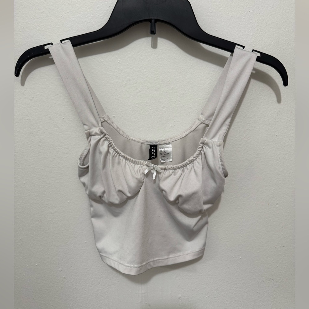 DIVIDED Elegant Cream Crop Top